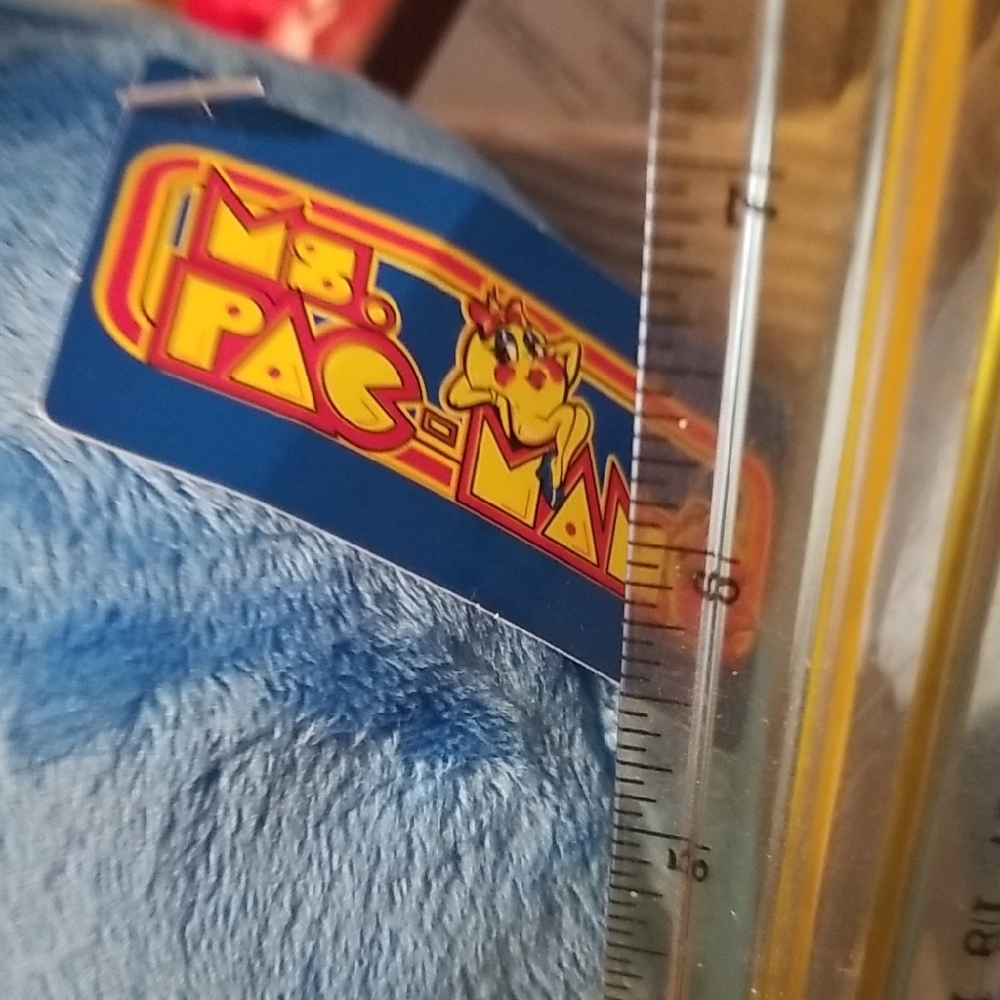Nwts Ms Pac-Man Plush - Picture 4 of 4